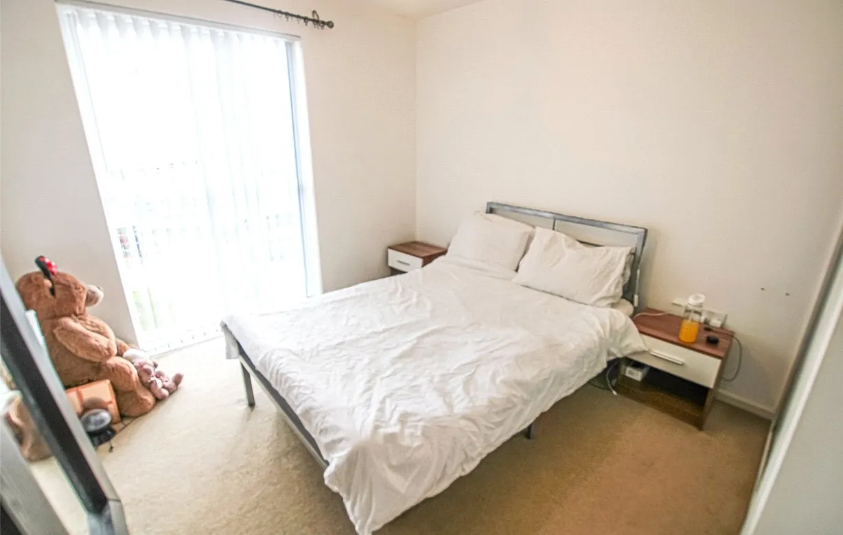 2 bedroom apartment to rent - Bentley Hurst
