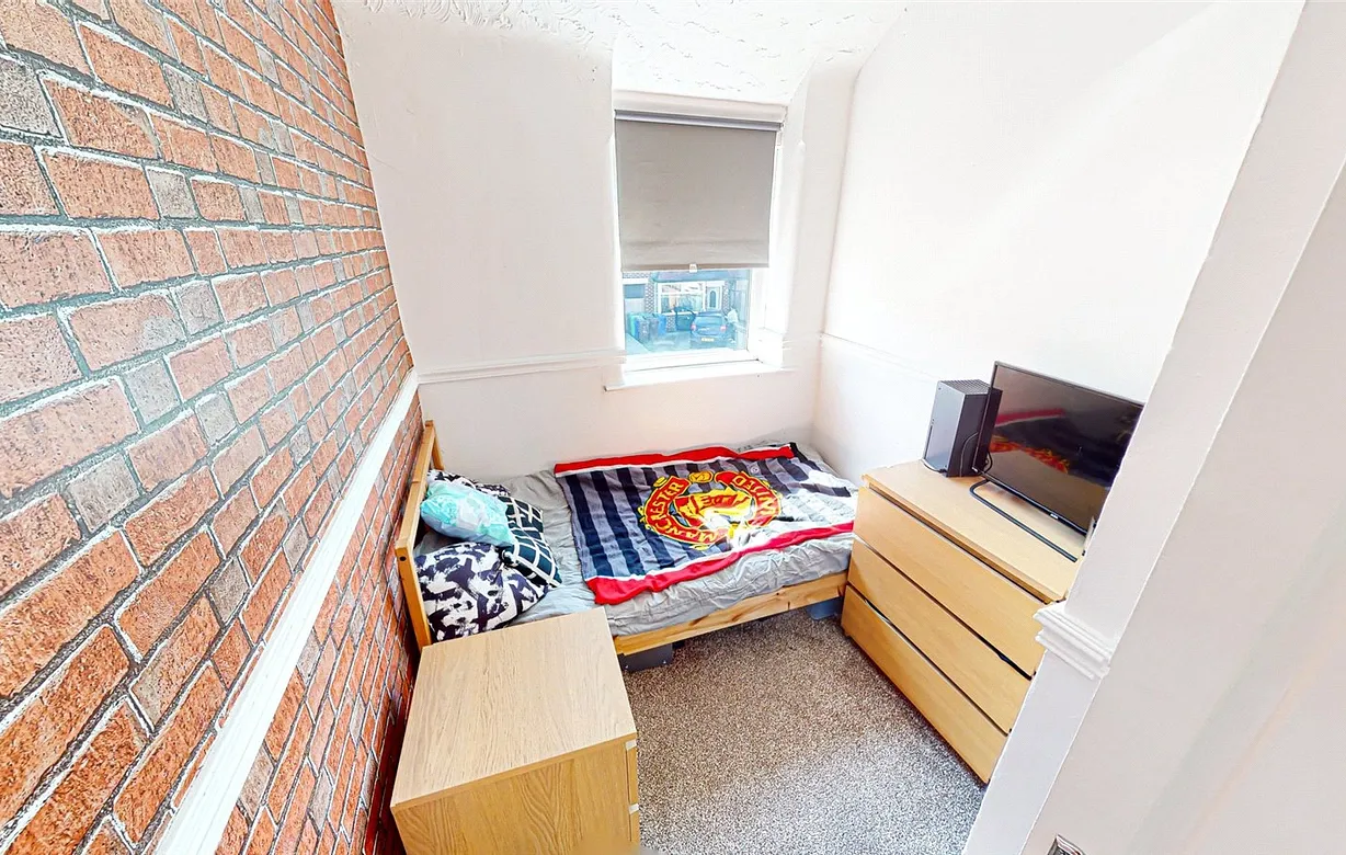3 bedroom house for sale - Bentley Hurst