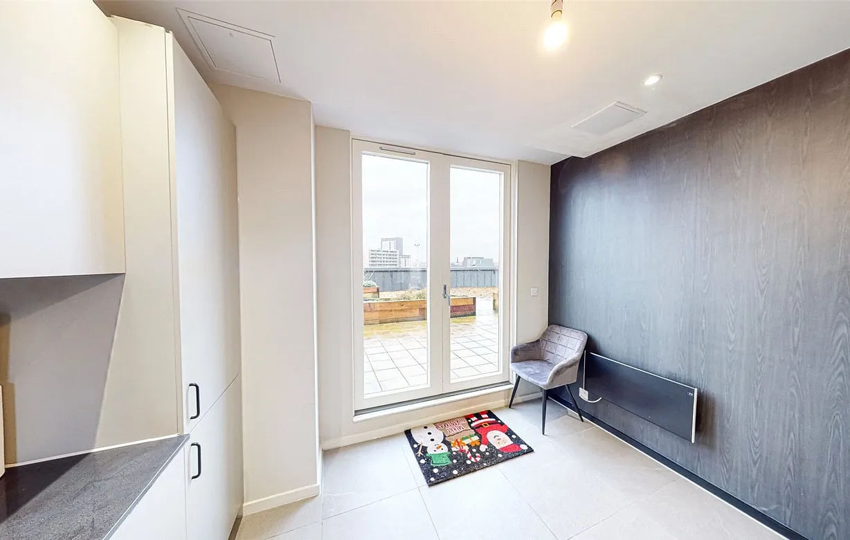 3 bedroom apartment to rent - Bentley Hurst