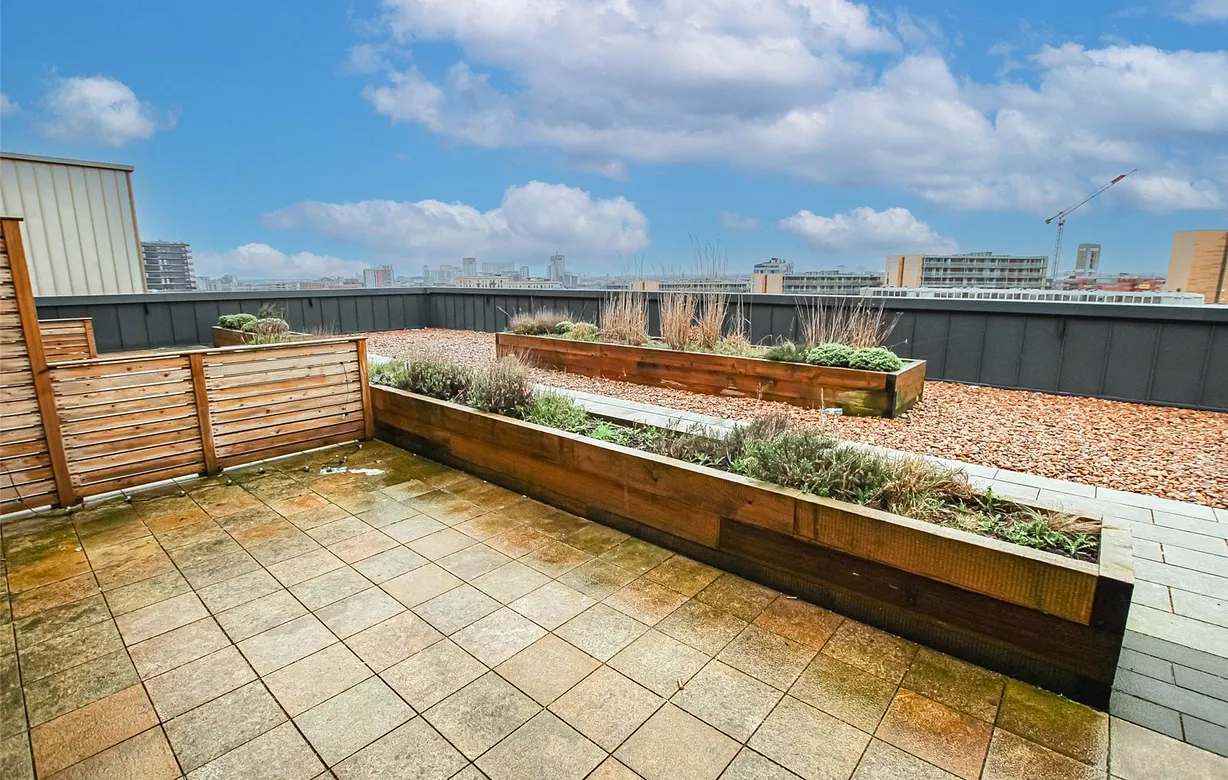 3 bedroom apartment to rent - Bentley Hurst