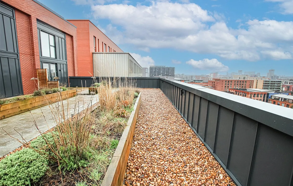 3 bedroom apartment to rent - Bentley Hurst