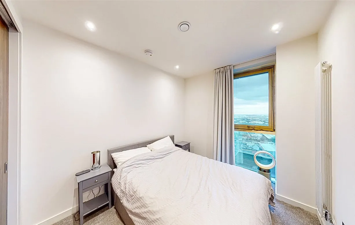 2 bedroom apartment for sale - Bentley Hurst