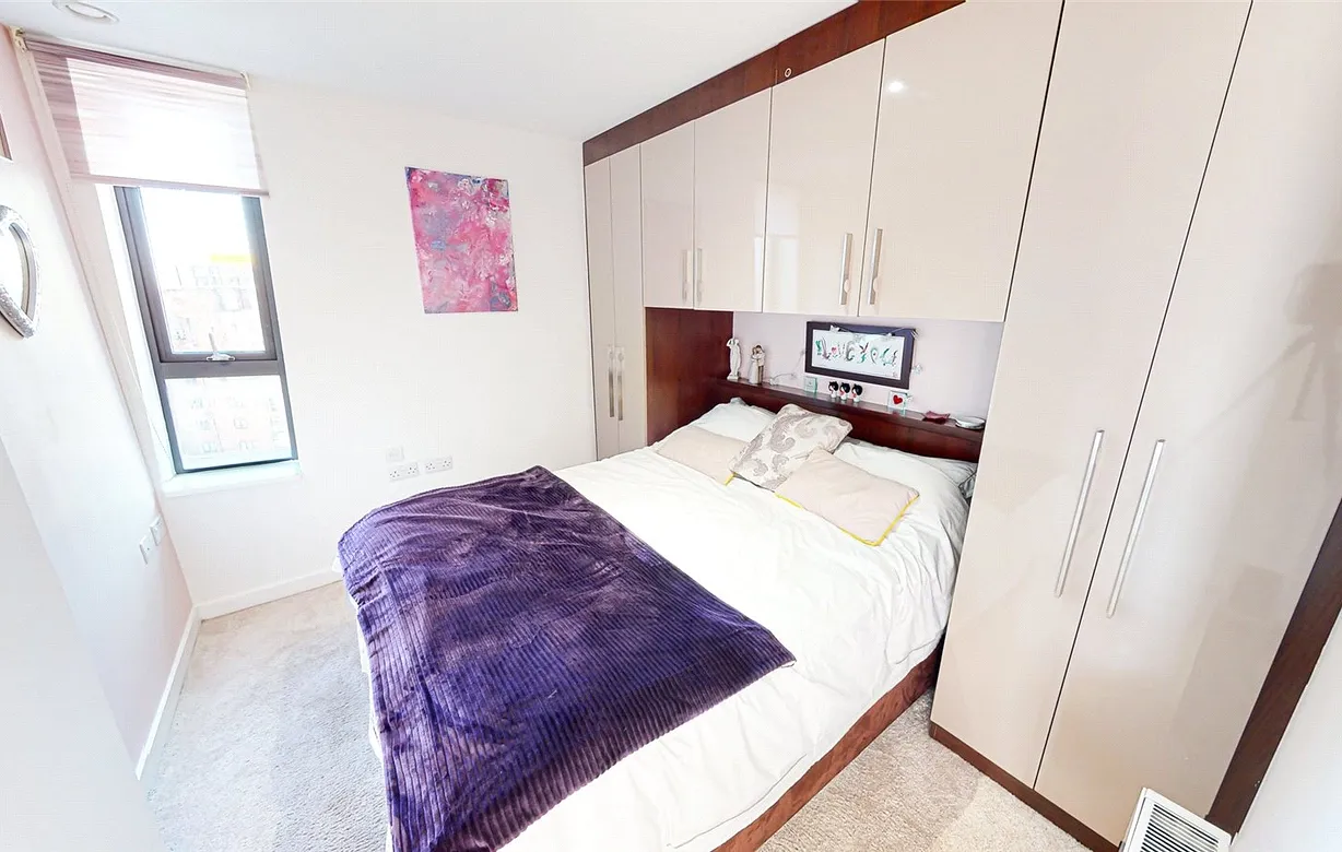 3 bedroom apartment for sale - Bentley Hurst