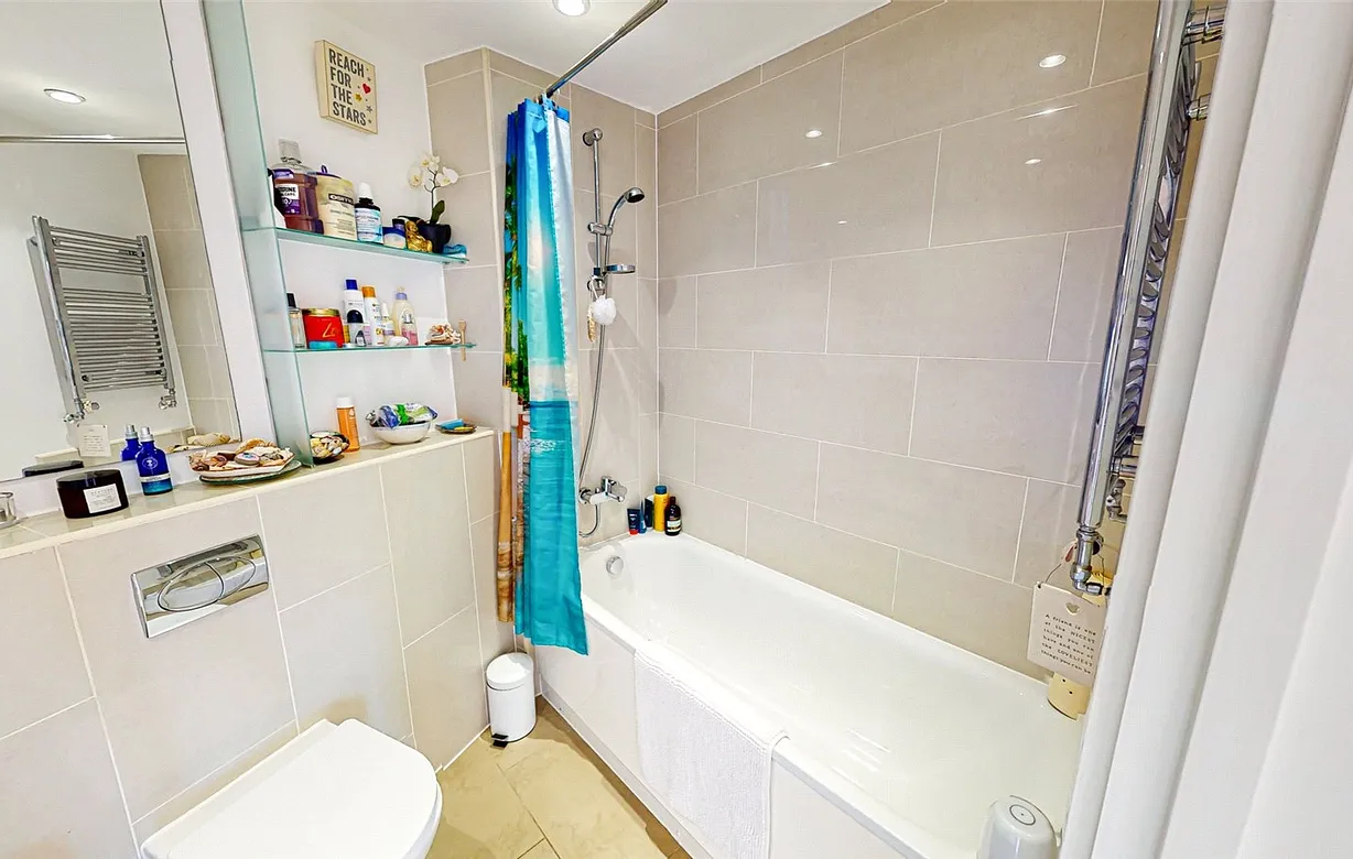 3 bedroom apartment for sale - Bentley Hurst