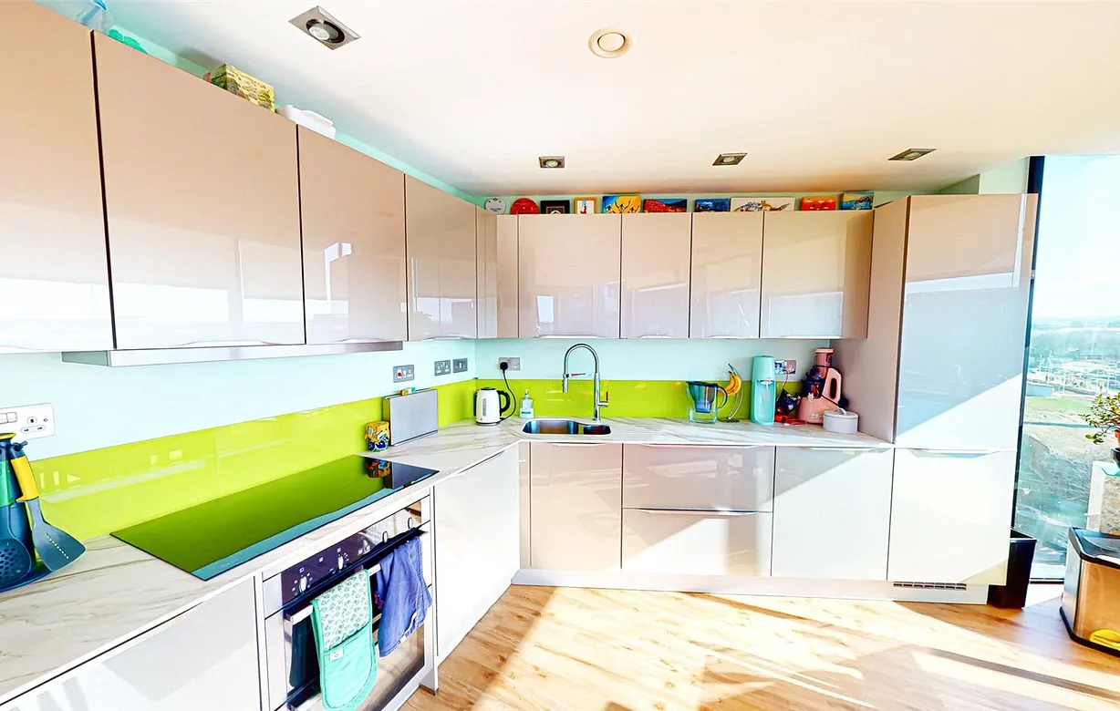 3 bedroom apartment for sale - Bentley Hurst