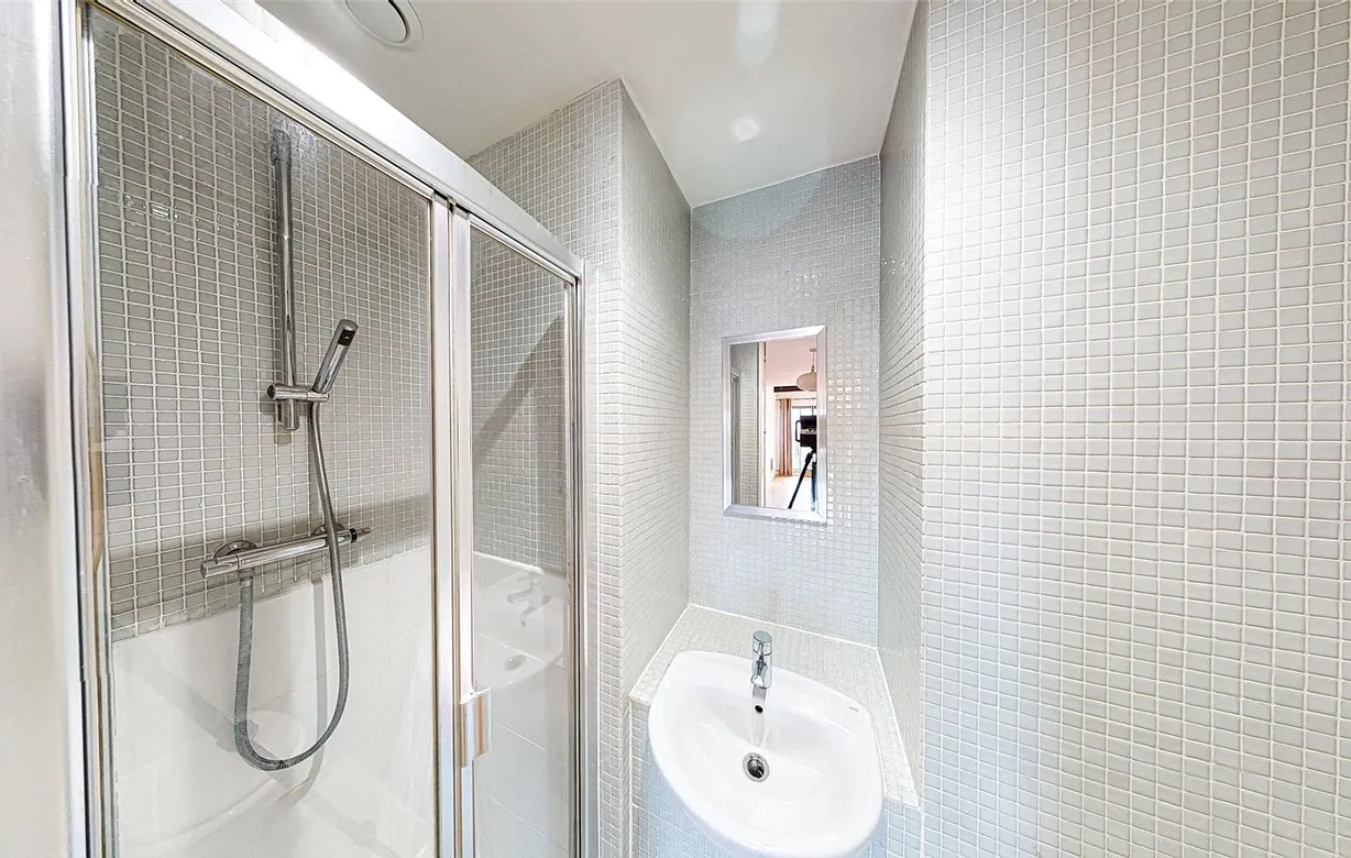 2 bedroom apartment to rent - Bentley Hurst