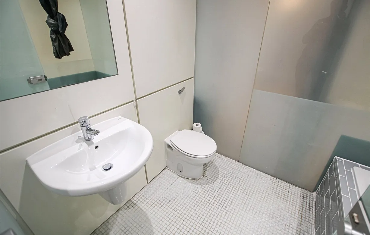 2 bedroom apartment to rent - Bentley Hurst