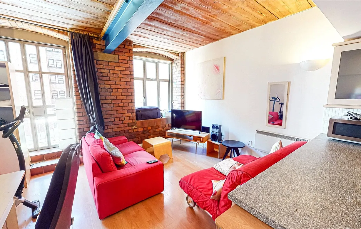 2 bedroom apartment to rent - Bentley Hurst