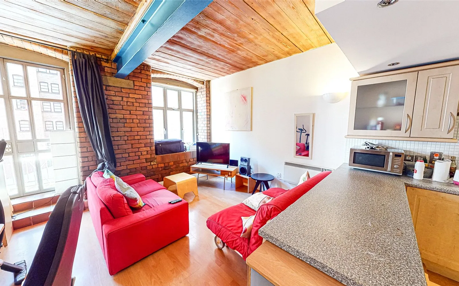 2 bedroom apartment to rent - Bentley Hurst