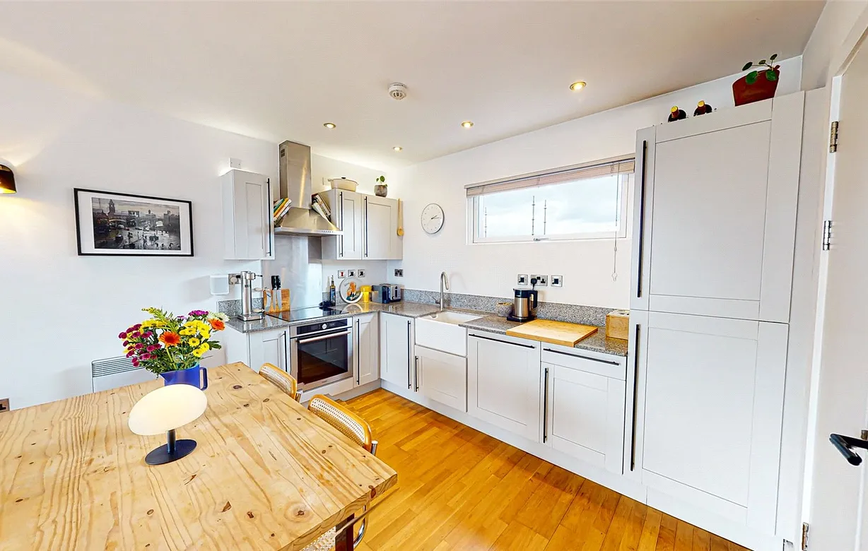 2 bedroom apartment for sale - Bentley Hurst