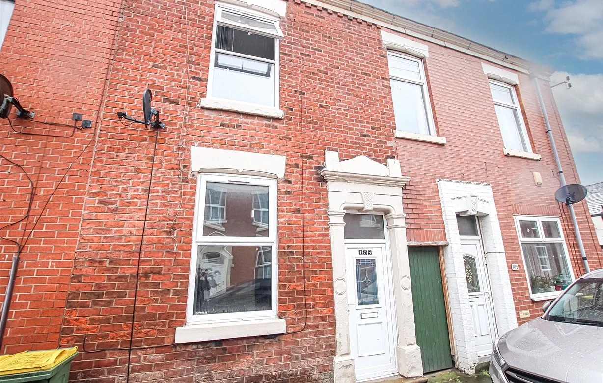 2 bedroom house to rent - Bentley Hurst
