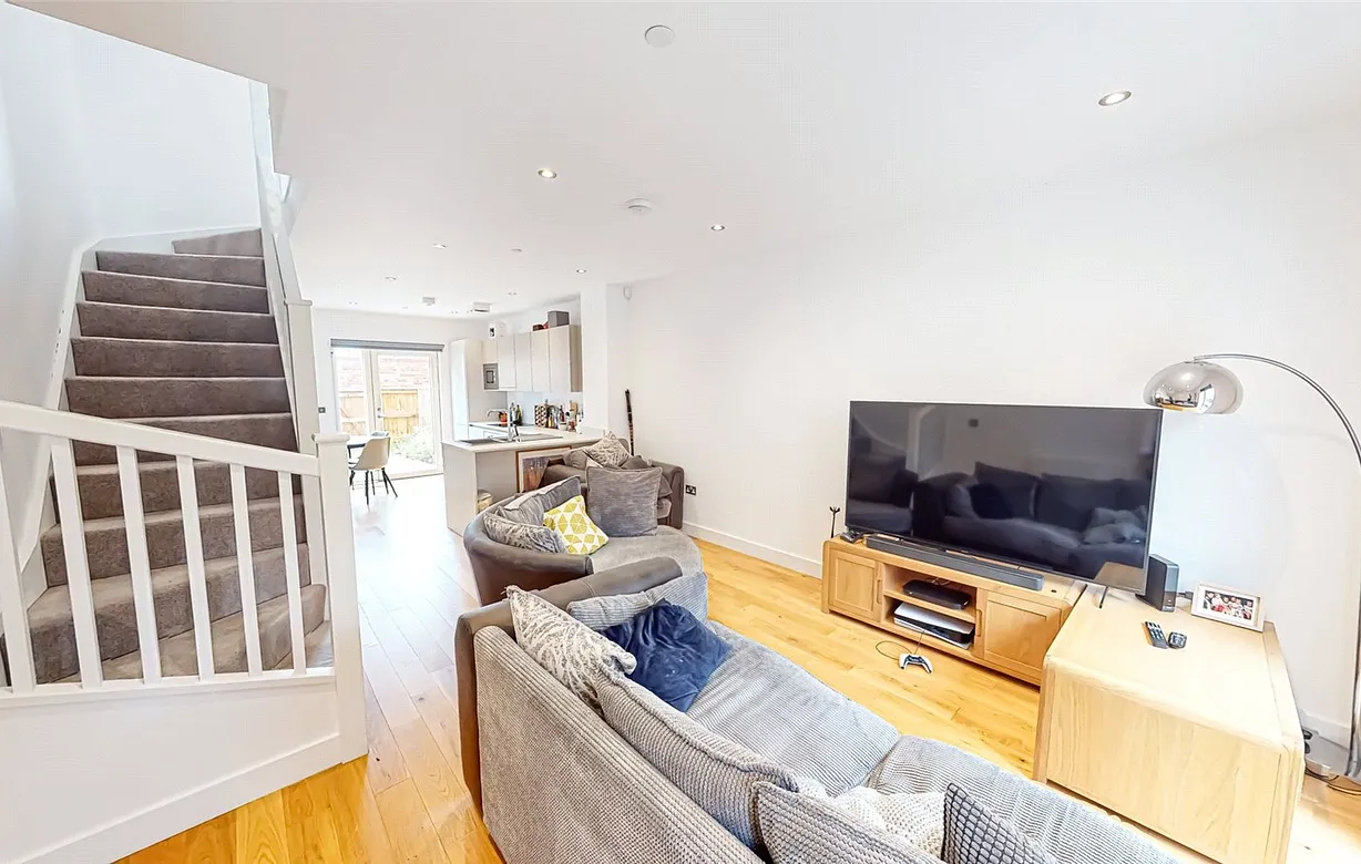 3 bedroom house to rent - Bentley Hurst