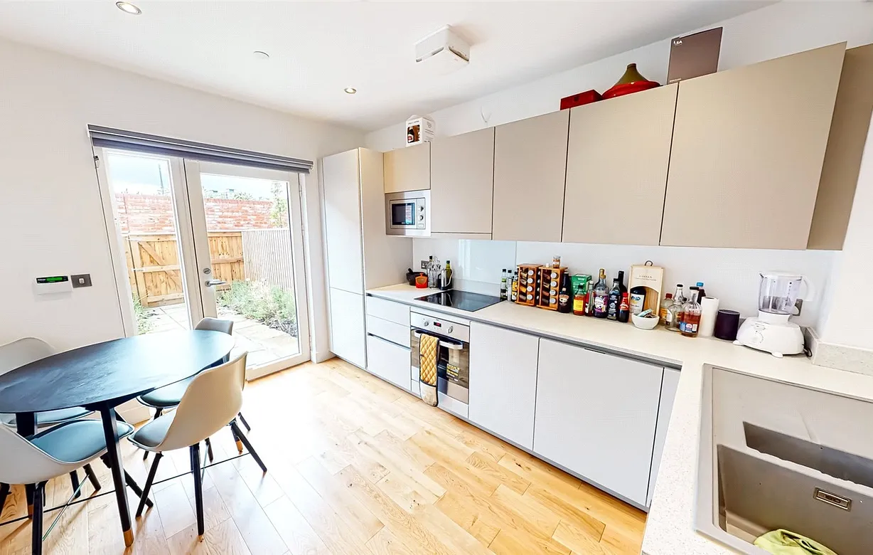 3 bedroom house to rent - Bentley Hurst