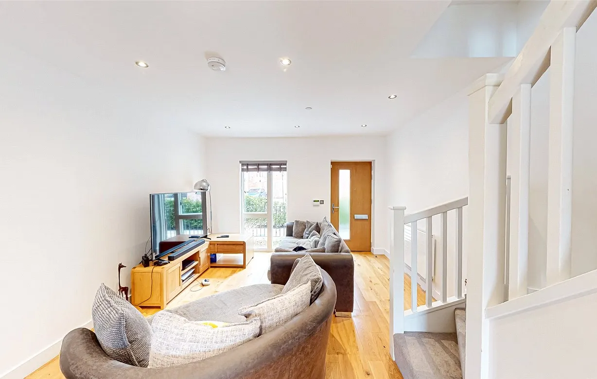 3 bedroom house to rent - Bentley Hurst