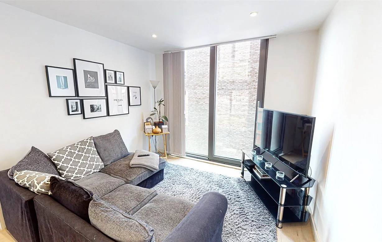 2 bedroom apartment for sale - Bentley Hurst