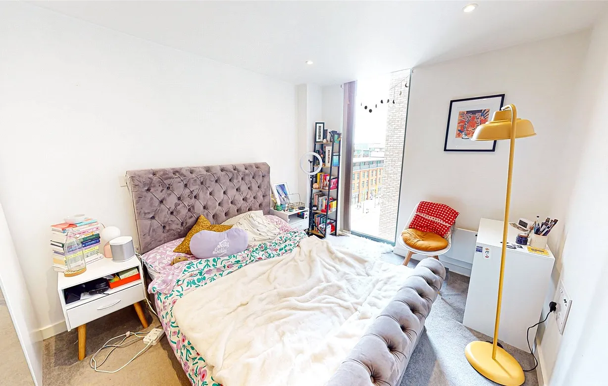 2 bedroom apartment for sale - Bentley Hurst