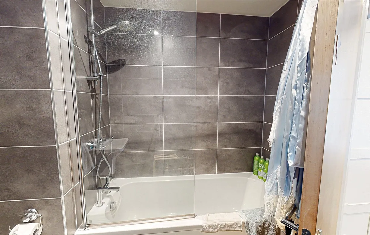 2 bedroom apartment for sale - Bentley Hurst