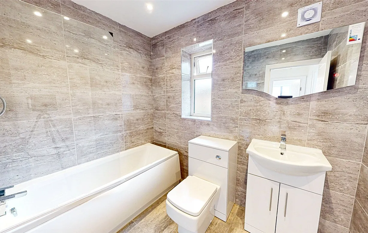 4 bedroom house for sale - Bentley Hurst