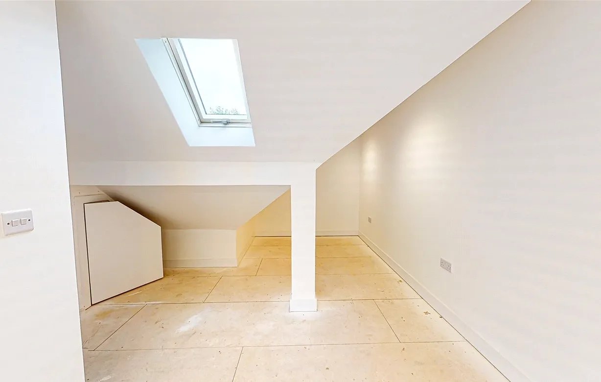 4 bedroom house for sale - Bentley Hurst