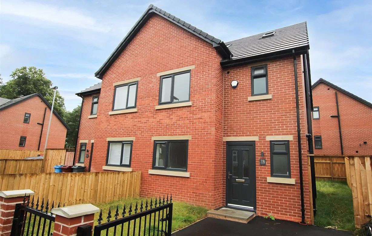 4 bedroom house for sale - Bentley Hurst