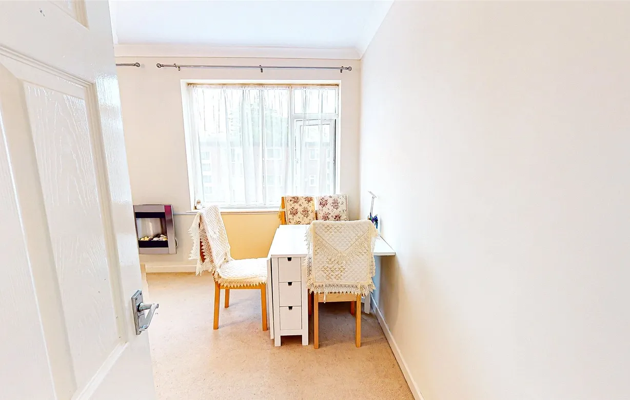 2 bedroom apartment for sale - Bentley Hurst