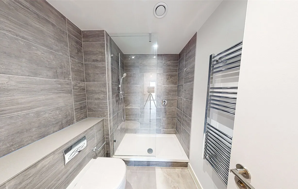 2 bedroom apartment to rent - Bentley Hurst