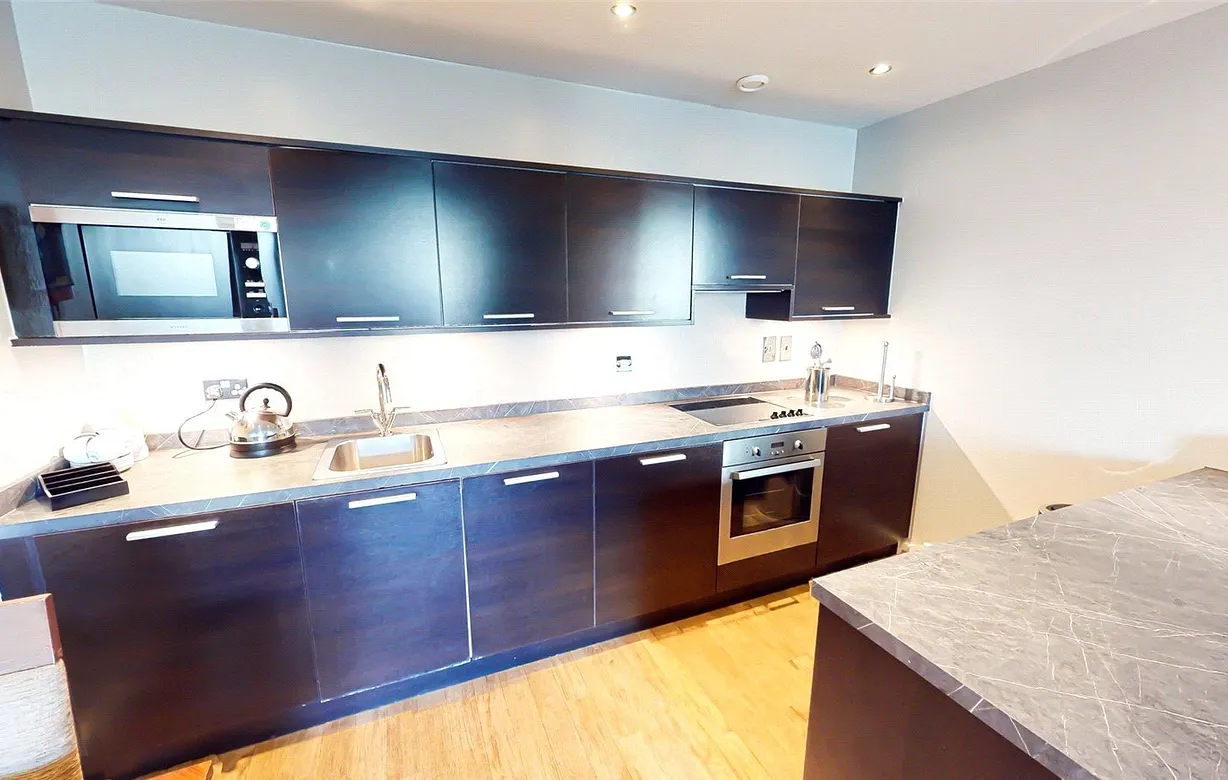 2 bedroom apartment to rent - Bentley Hurst