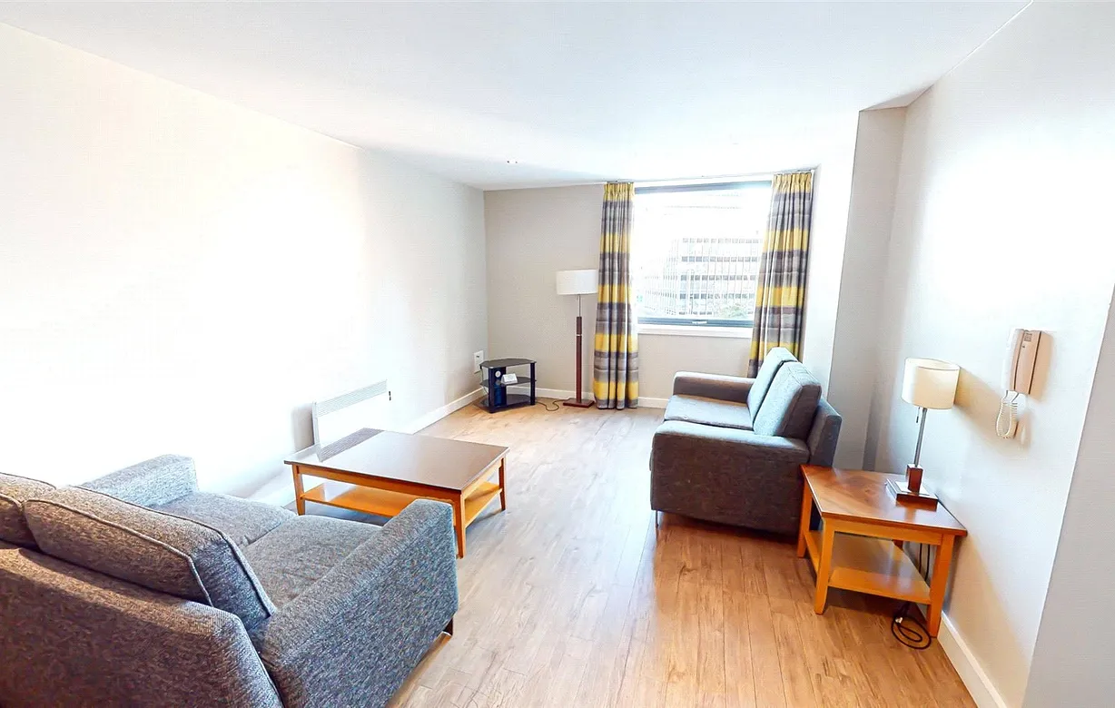 2 bedroom apartment to rent - Bentley Hurst