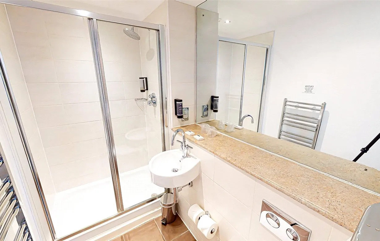 2 bedroom apartment to rent - Bentley Hurst