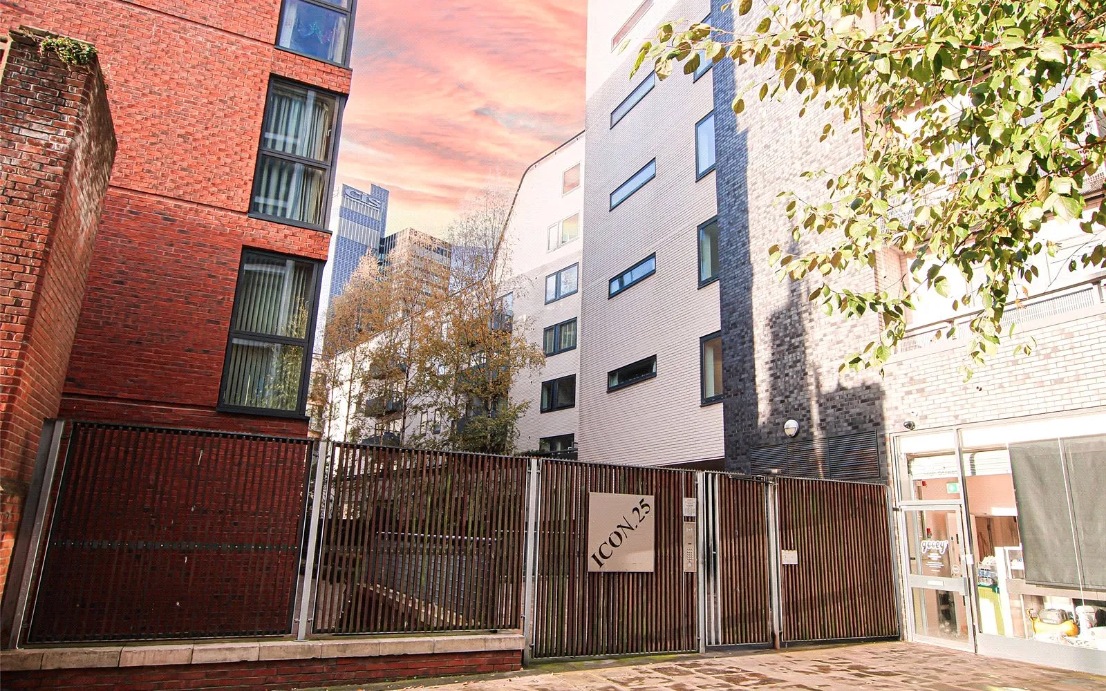 2 bedroom apartment to rent - Bentley Hurst