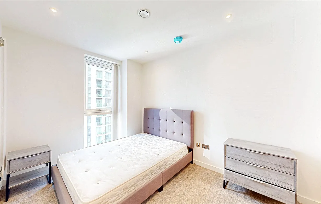 2 bedroom apartment to rent - Bentley Hurst