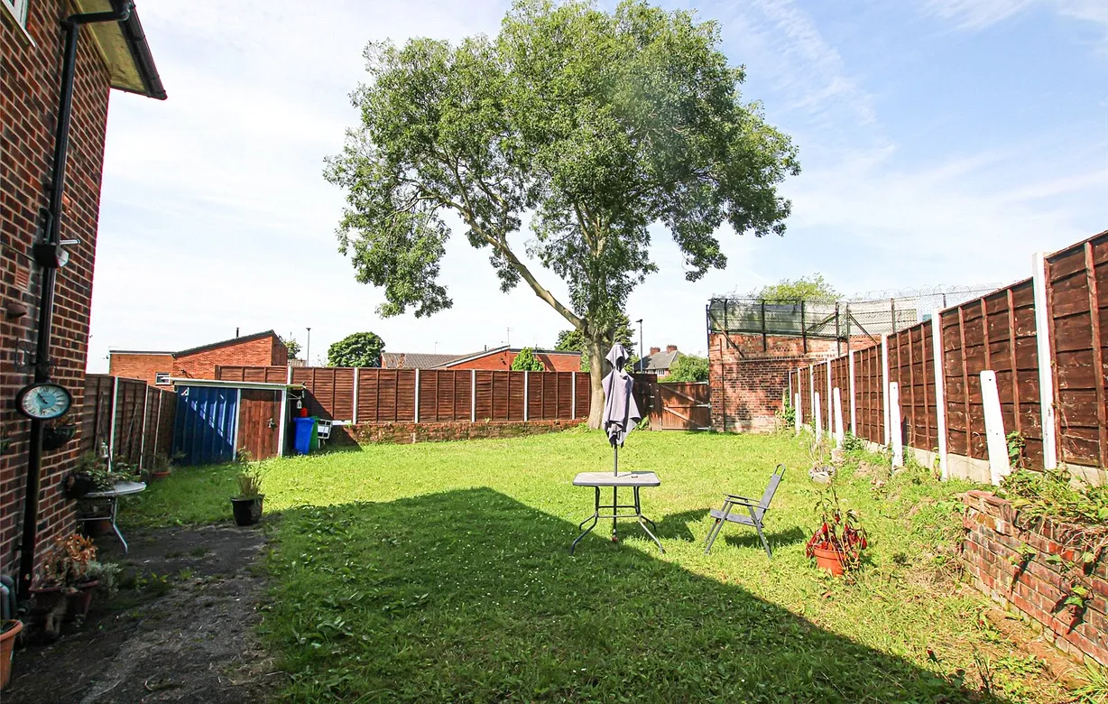 2 bedroom apartment for sale - Bentley Hurst