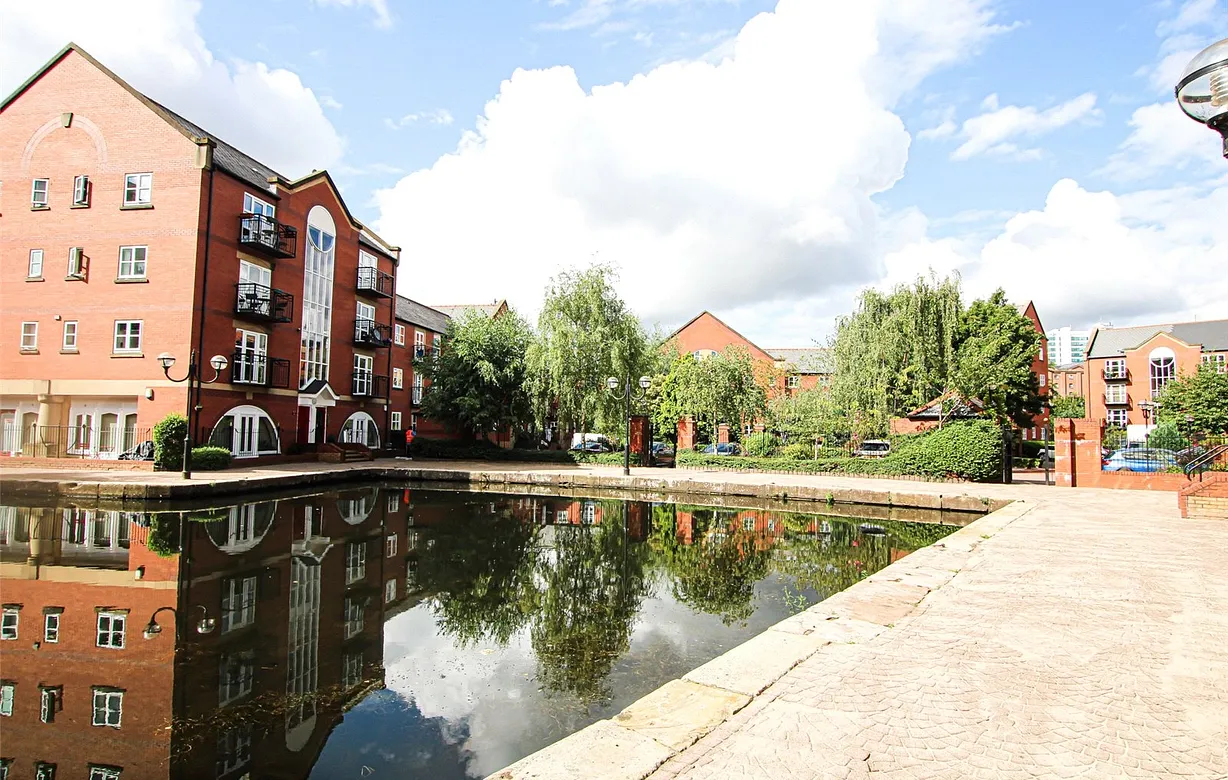 1 bedroom apartment for sale - Bentley Hurst