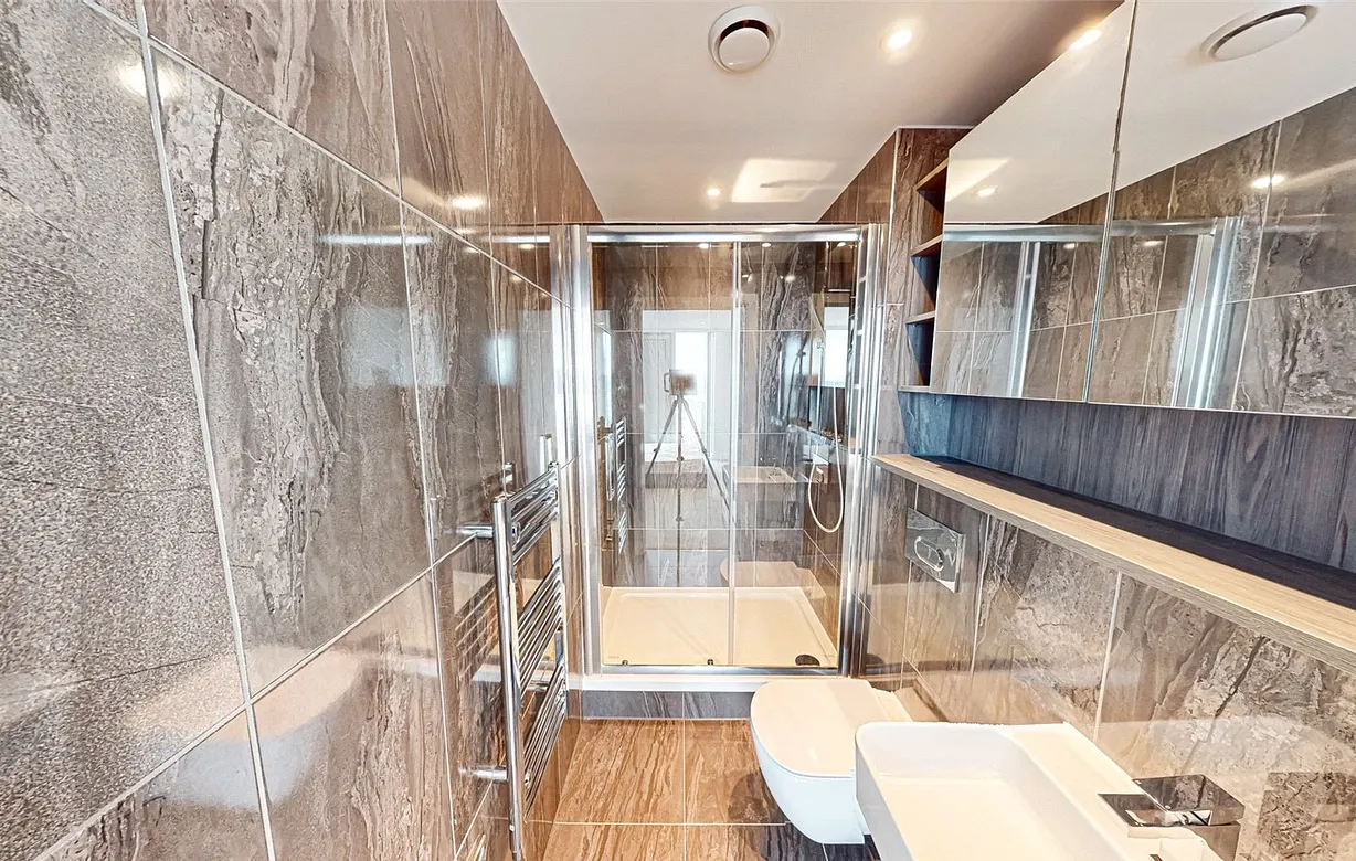 2 bedroom apartment to rent - Bentley Hurst