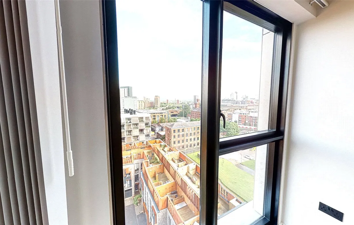 2 bedroom apartment to rent - Bentley Hurst