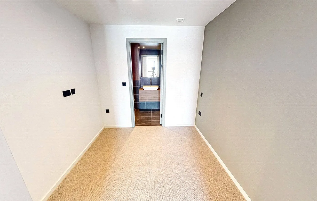 2 bedroom apartment to rent - Bentley Hurst