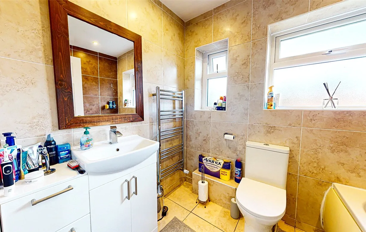 3 bedroom house for sale - Bentley Hurst