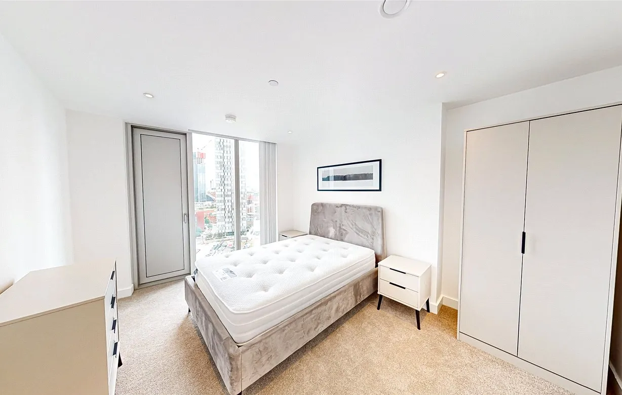 2 bedroom apartment to rent - Bentley Hurst