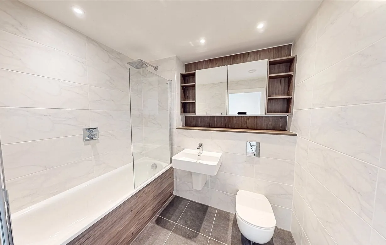 2 bedroom apartment to rent - Bentley Hurst