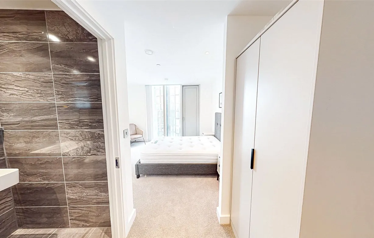 2 bedroom apartment to rent - Bentley Hurst