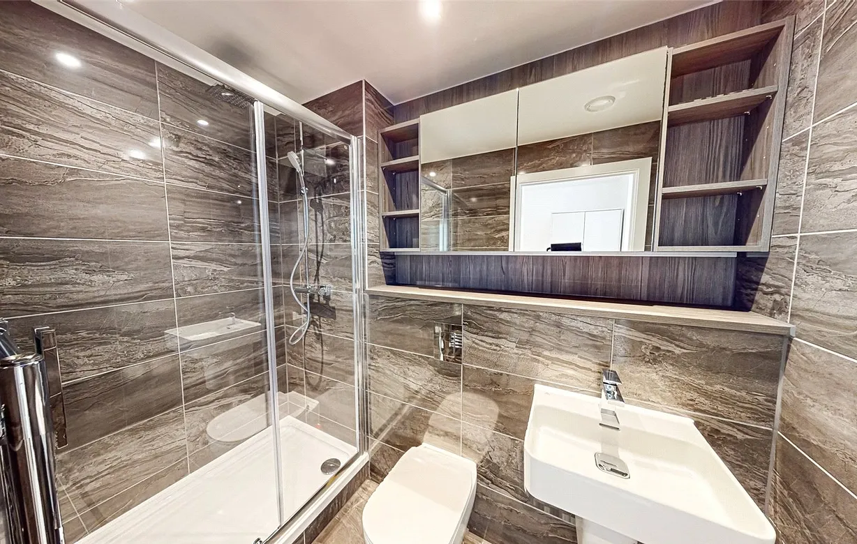 2 bedroom apartment to rent - Bentley Hurst