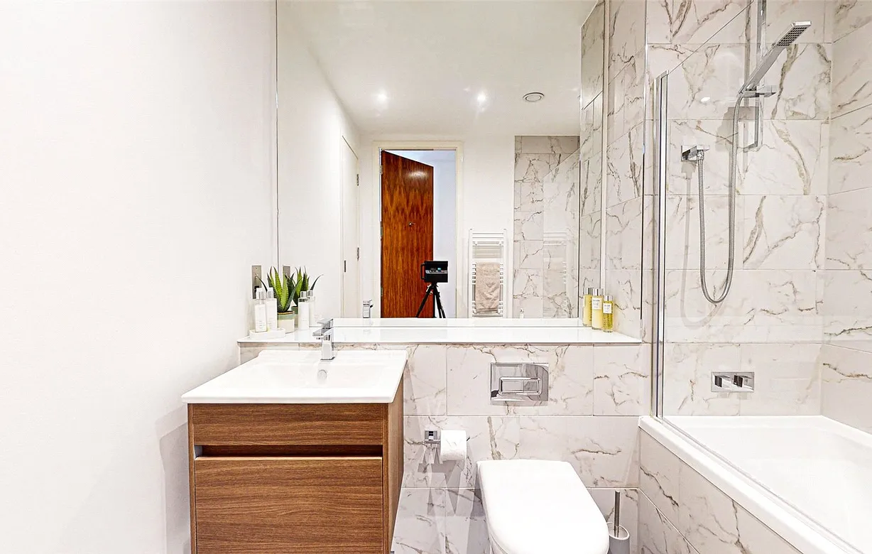 2 bedroom apartment for sale - Bentley Hurst