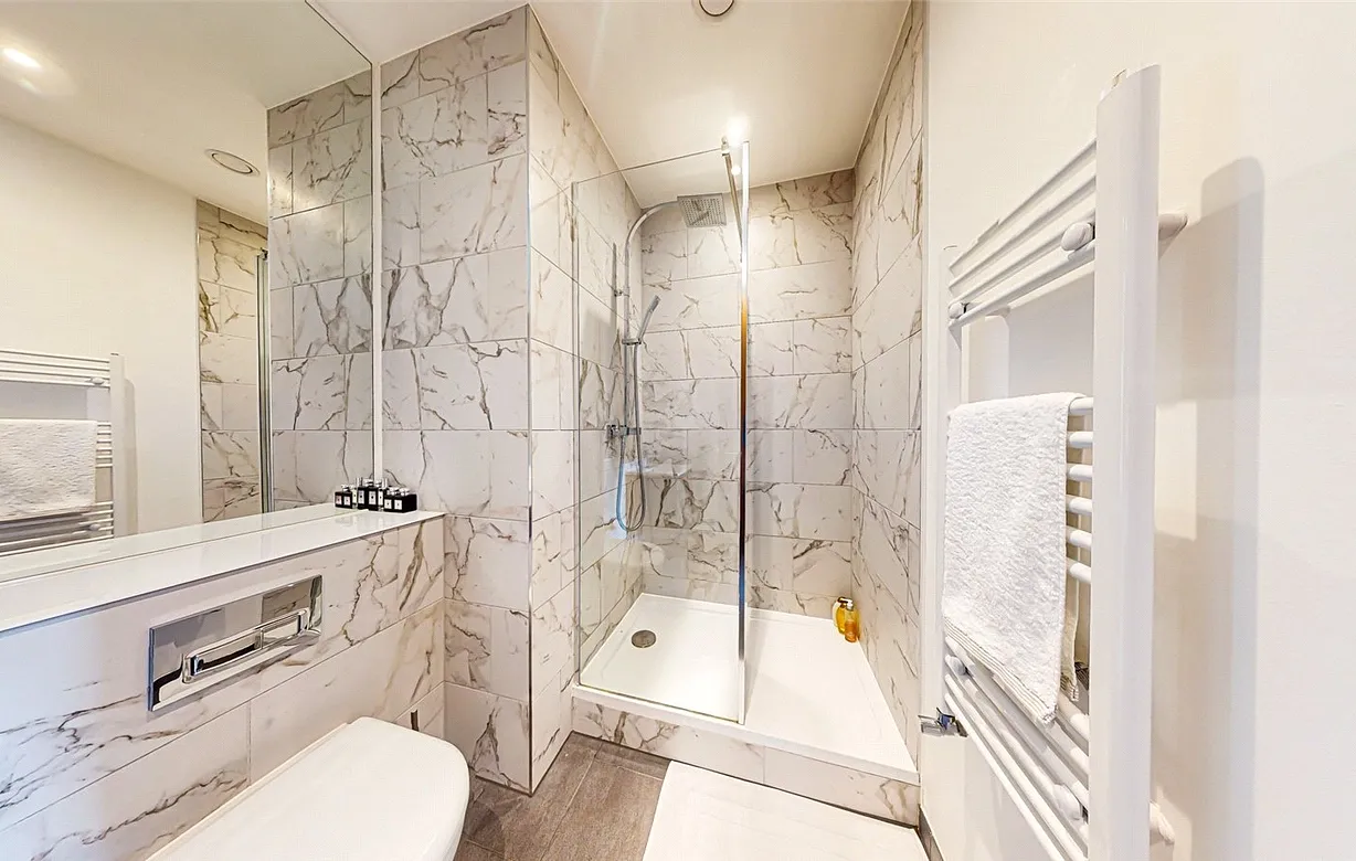 2 bedroom apartment for sale - Bentley Hurst