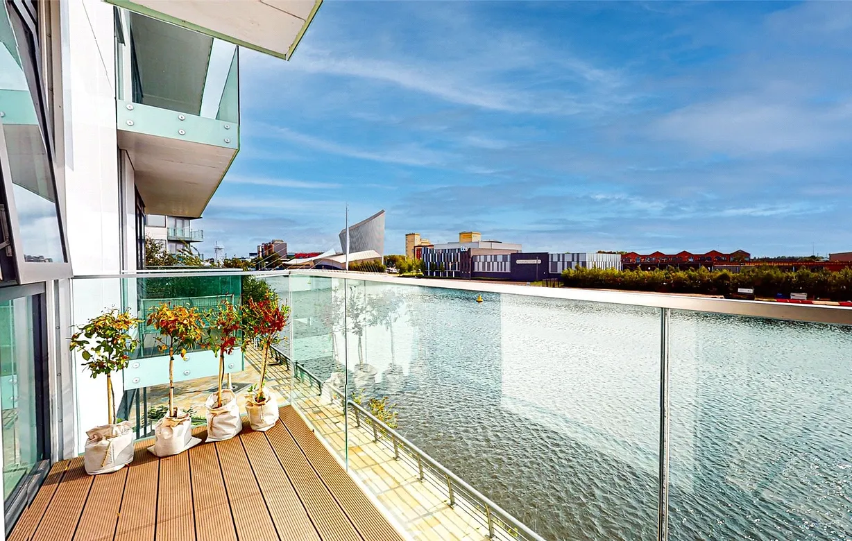 2 bedroom apartment for sale - Bentley Hurst