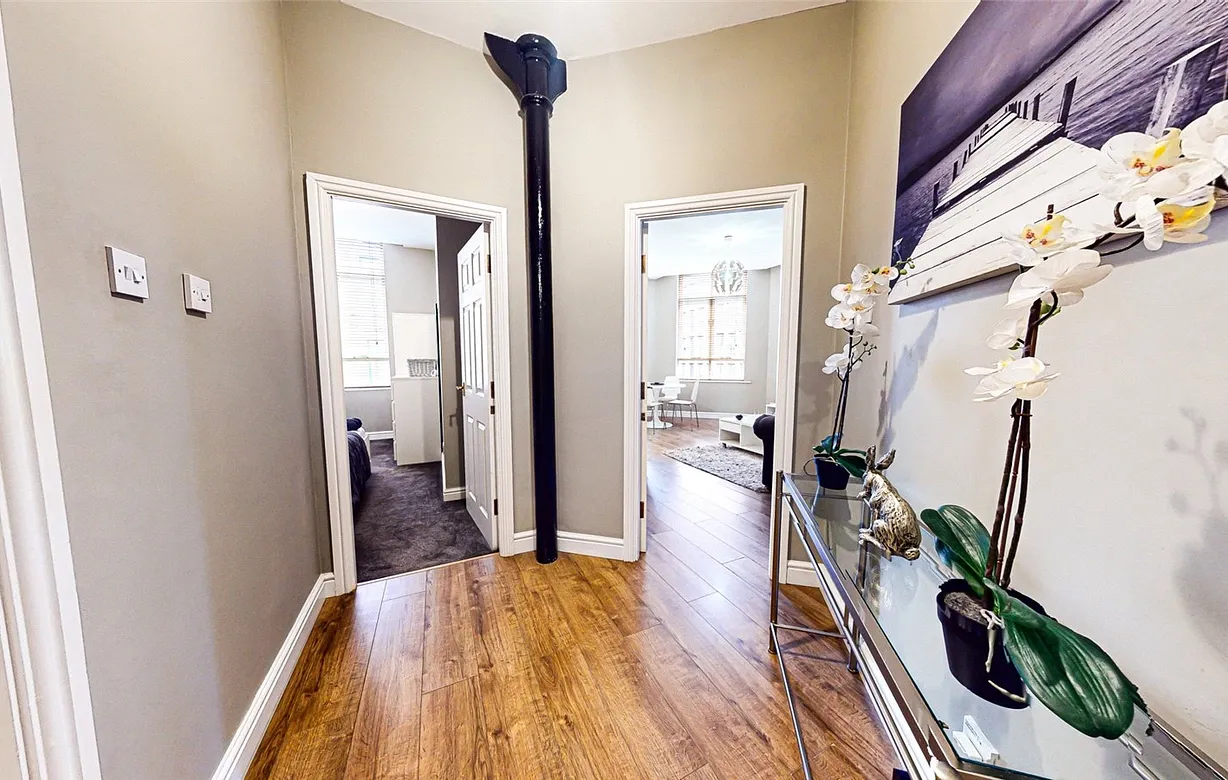 2 bedroom apartment for sale - Bentley Hurst