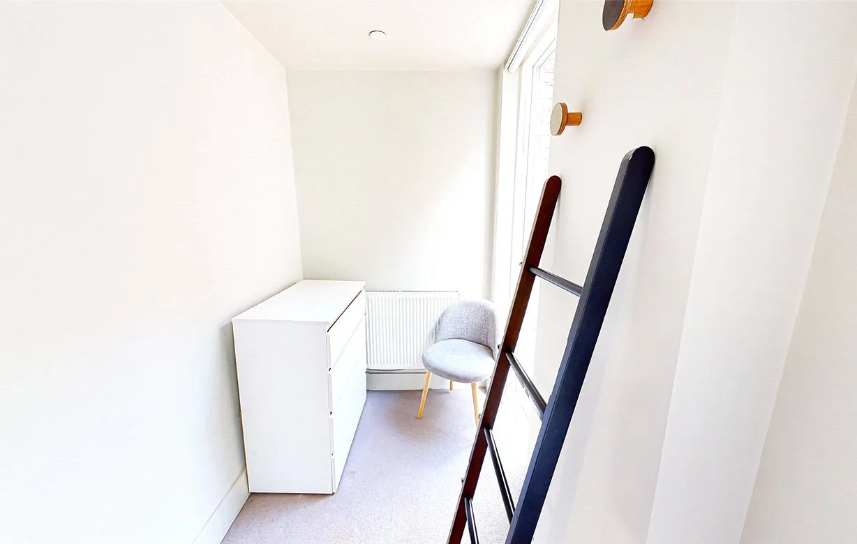 2 bedroom house to rent - Bentley Hurst