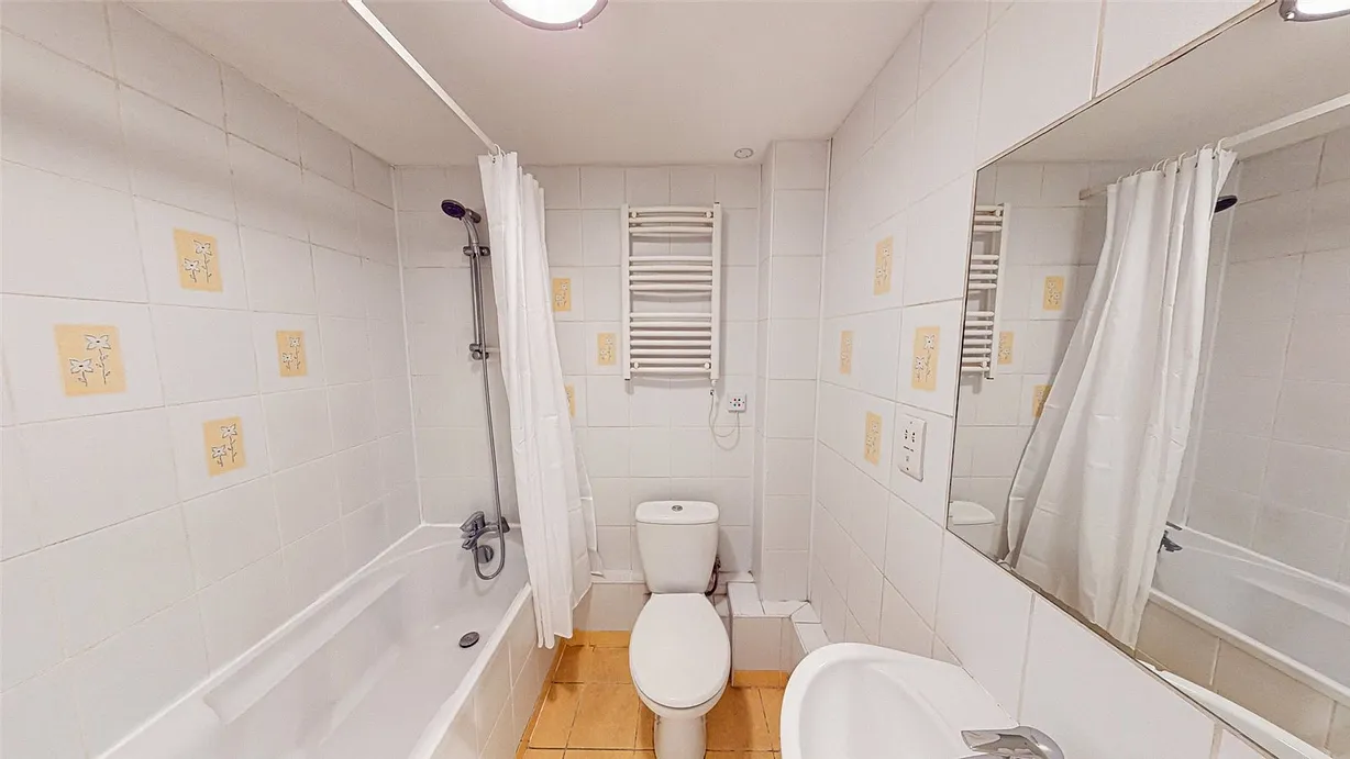 1 bedroom apartment for sale - Bentley Hurst