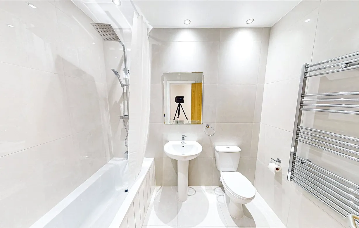 2 bedroom apartment to rent - Bentley Hurst