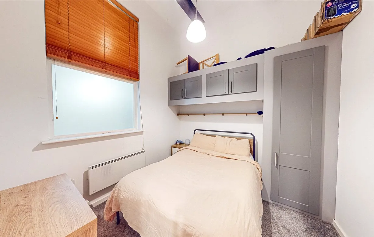 1 bedroom apartment to rent - Bentley Hurst