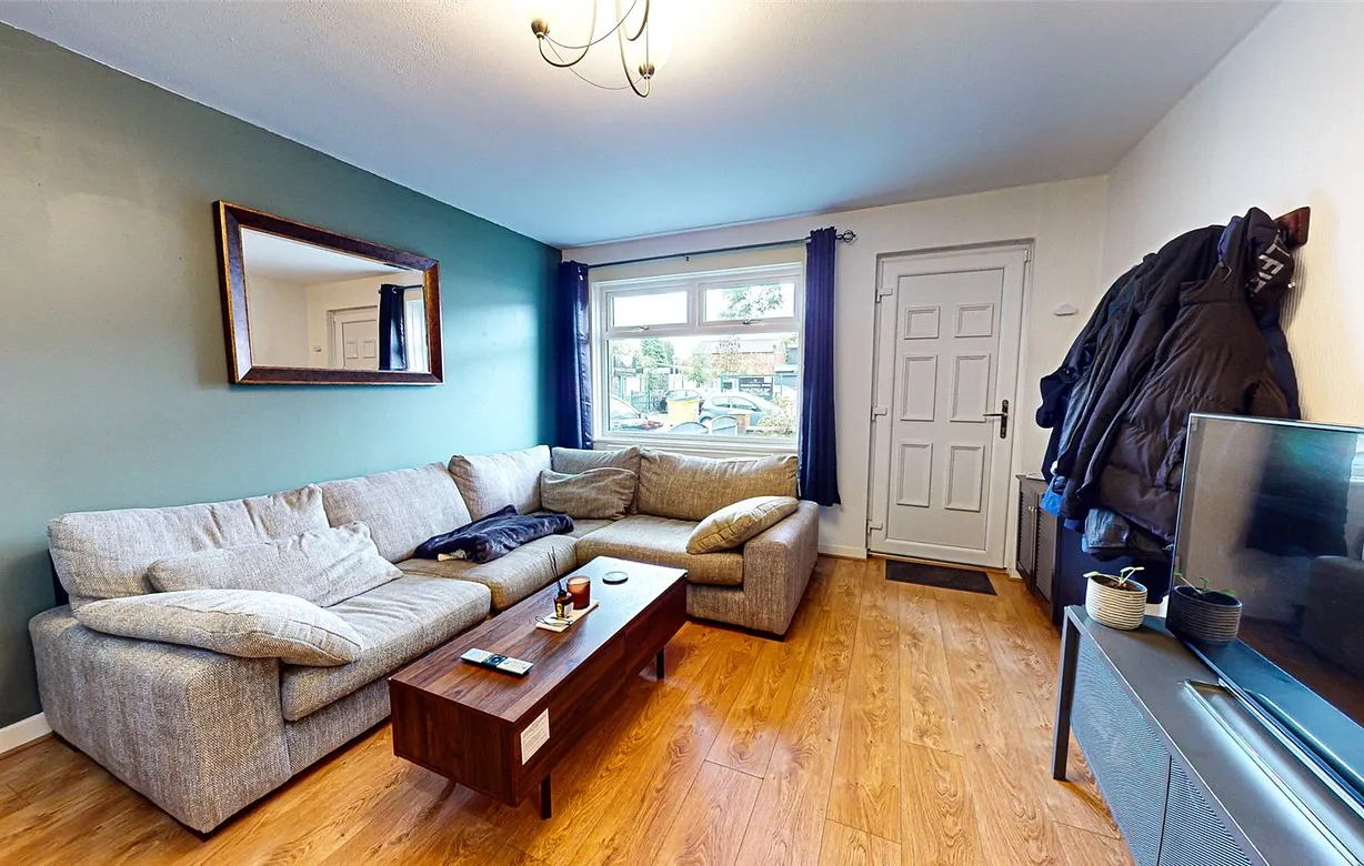 2 bedroom house for sale - Bentley Hurst